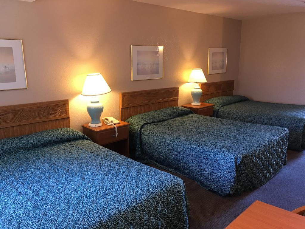 Applegate Inn Atwater Екстер'єр фото